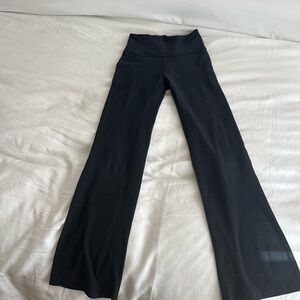 Beyond yoga leggings flare legs small